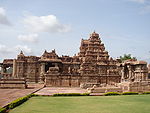 http://upload.wikimedia.org/wikipedia/commons/thumb/6/6d/Virupaksha_temple_at_Pattadakal.jpg/150px-Virupaksha_temple_at_Pattadakal.jpg